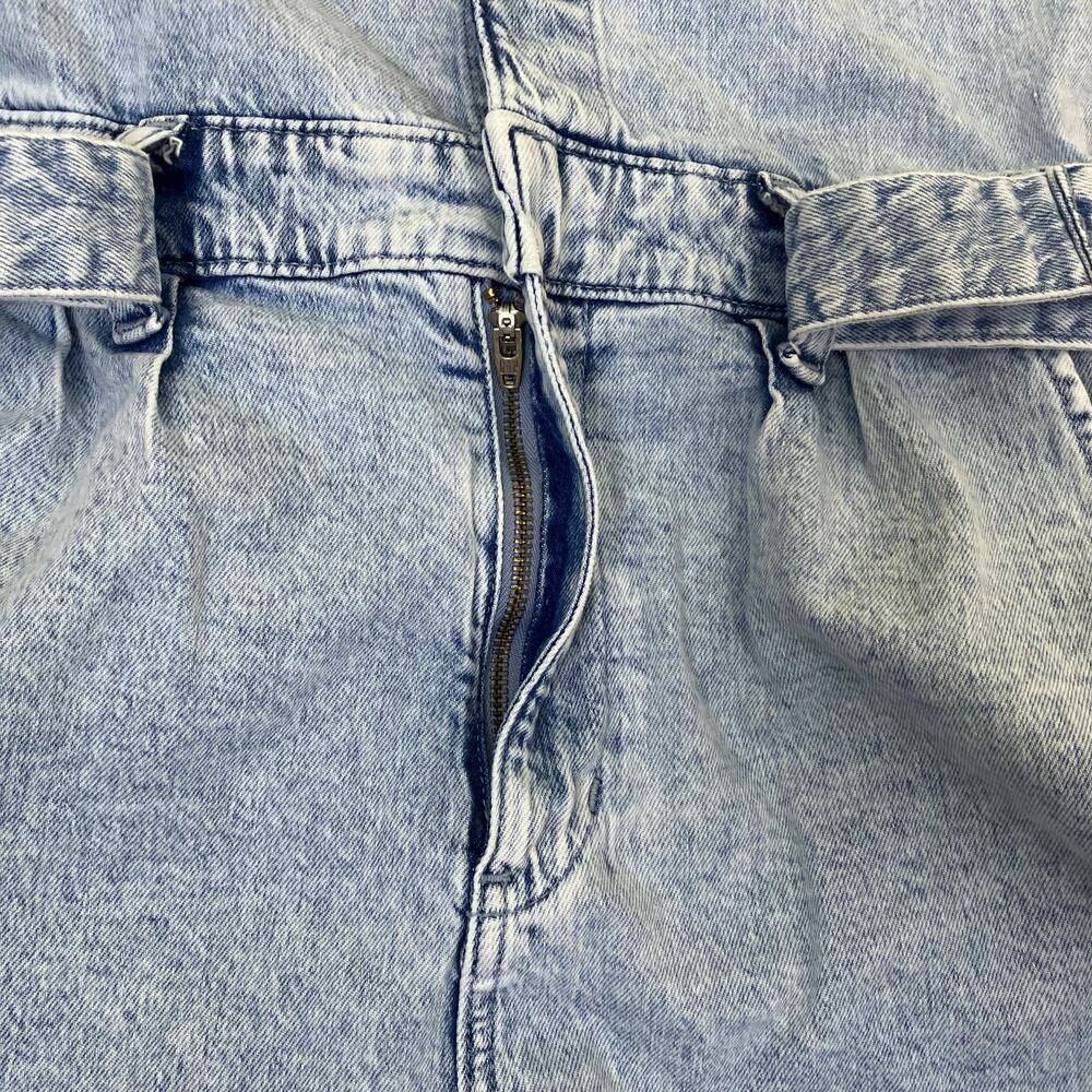 GAP Sz 4 Long Sleeve Belted Denim Jumpsuit Light Wash Indigo 90s Retro Utility - Picture 9 of 16